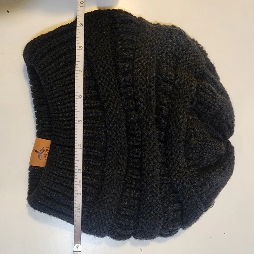 LOROME Black Knit Beanie